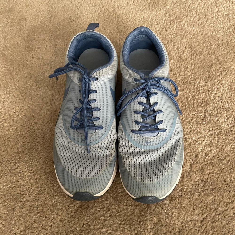 Nike baby blue LE thea